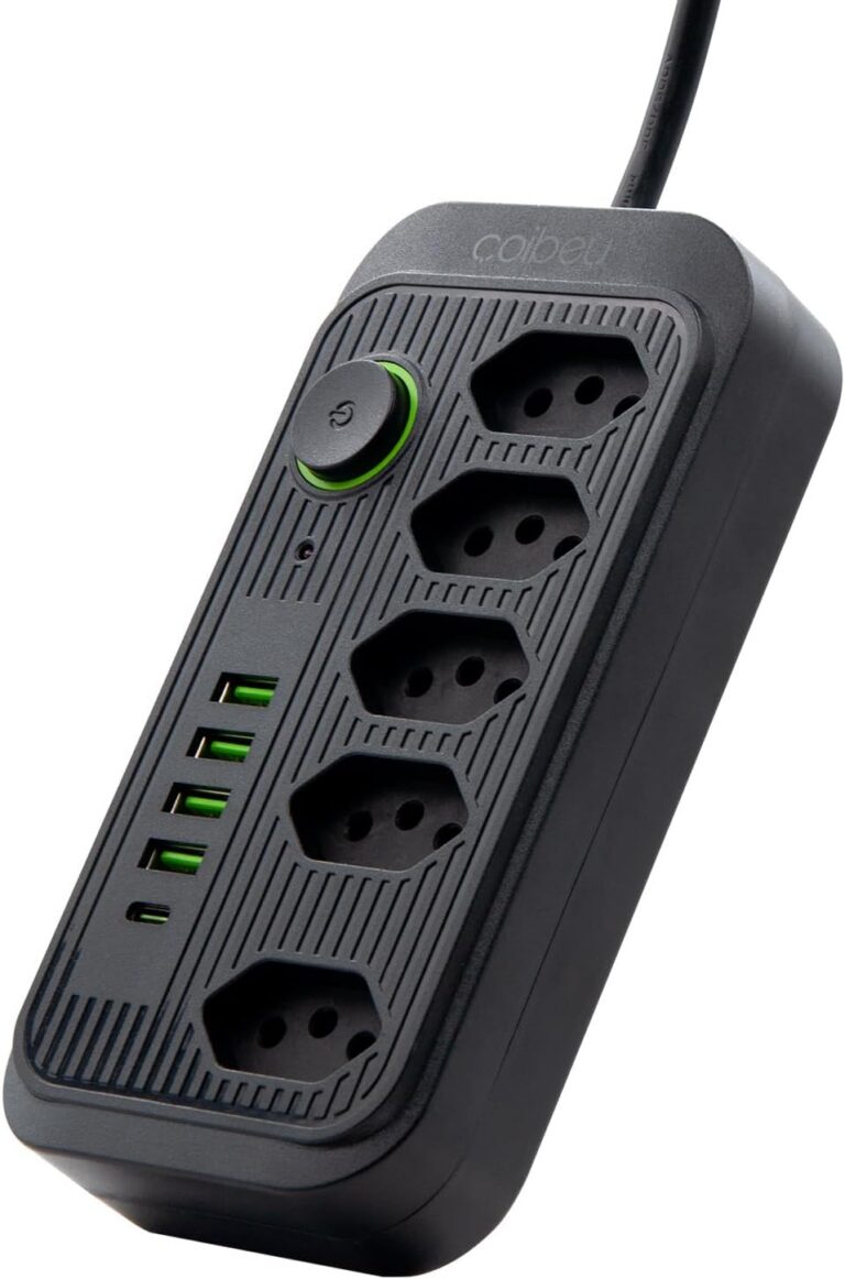 Extensão Tomada, Régua Tomada, Régua de Energia, 5 Tomadas, 4 Interfaces USB, 1 Porta USB Tipo-C, Cabo de Alimentação de 1,9 metros, Suporte a Tensão de 110-220V, Potência de 2500W (Preto)